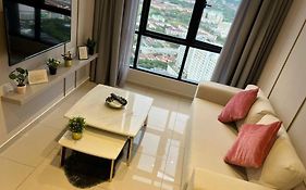 Hill 10 2R1B 3Pax Double Tree I-City Hotel Grade